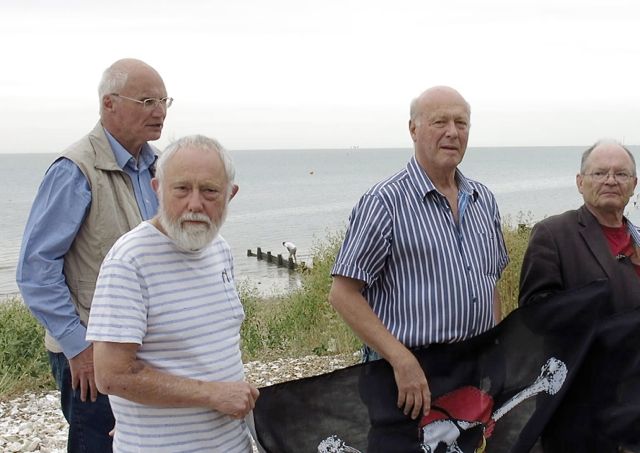 We simply couldn't round everyone up, but we managed to get Red Sand forts on the horizon!