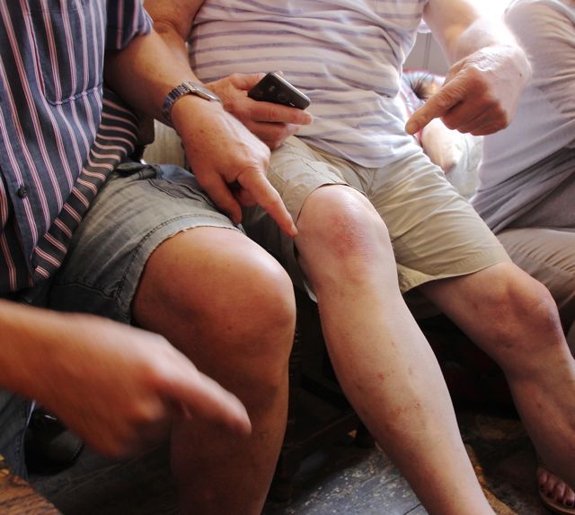 A candid Radio Essex knee shot!